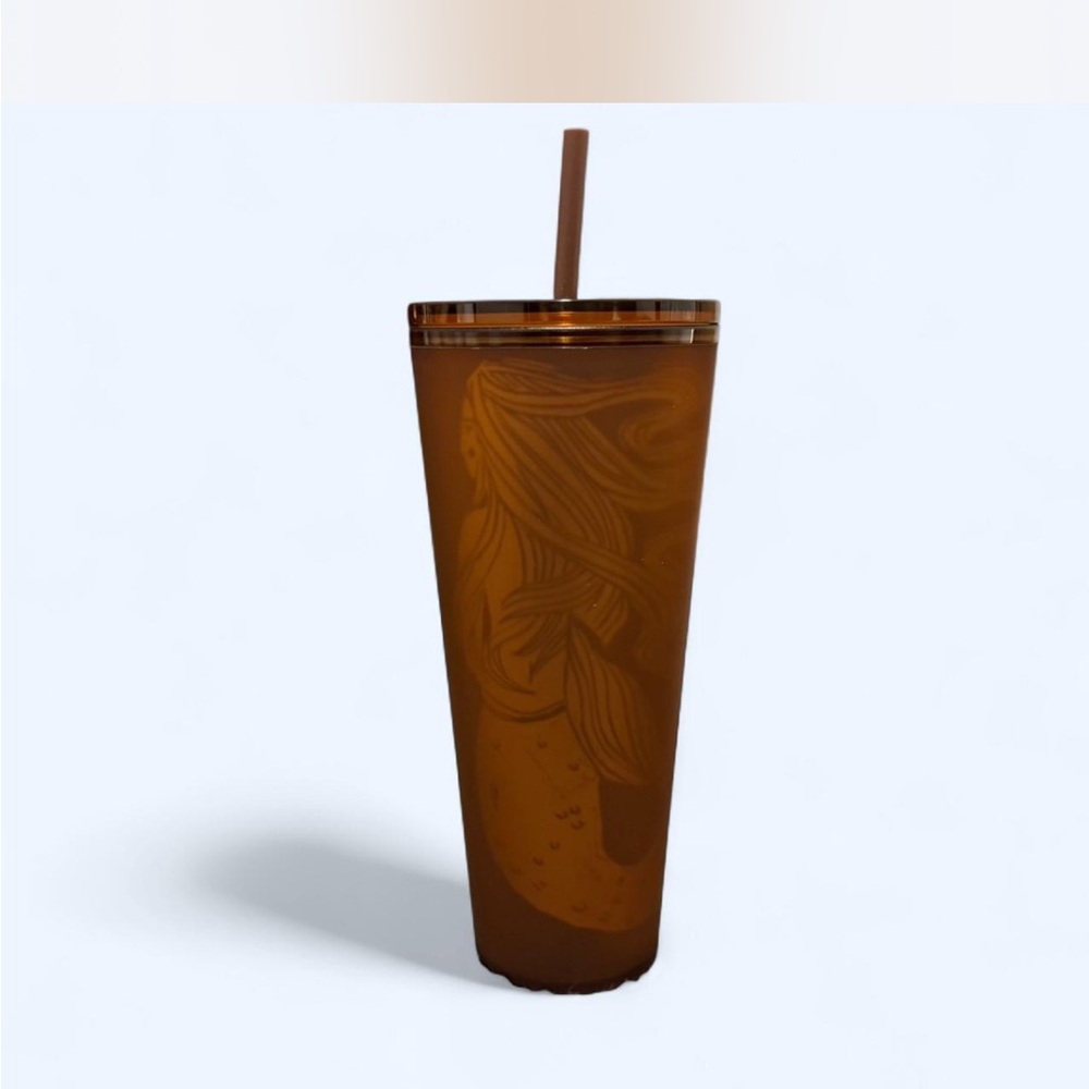 Brown Pike Place tumbler